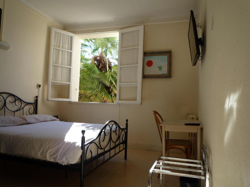 Hotel La Flamme Rouge Saint-Girons  Habitación foto